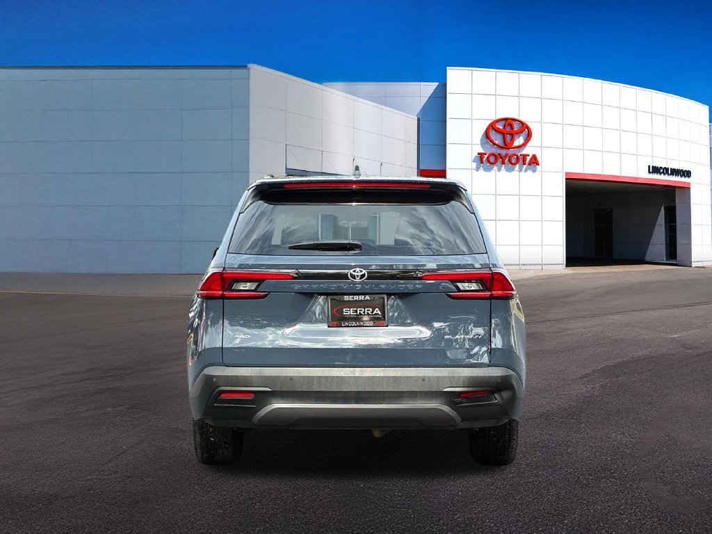 Used 2025 White Toyota Platinum image 12