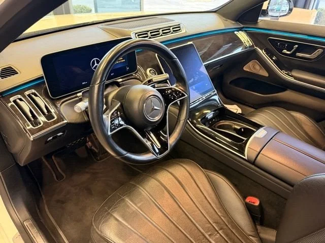 Used 2022 White Mercedes-Benz S 500 image 19