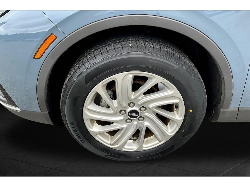 Used 2023  Lincoln Standard image 7