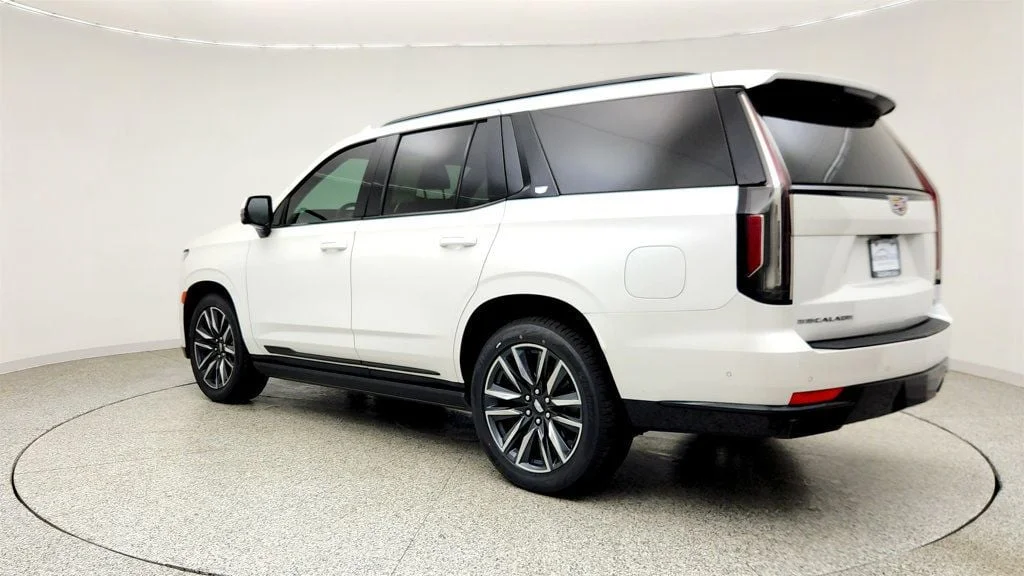 Used 2024 Crystal White Tricoat Cadillac 4WD 4dr Sport w/ Touring Pkg, Full Leather & Power Steps image 7