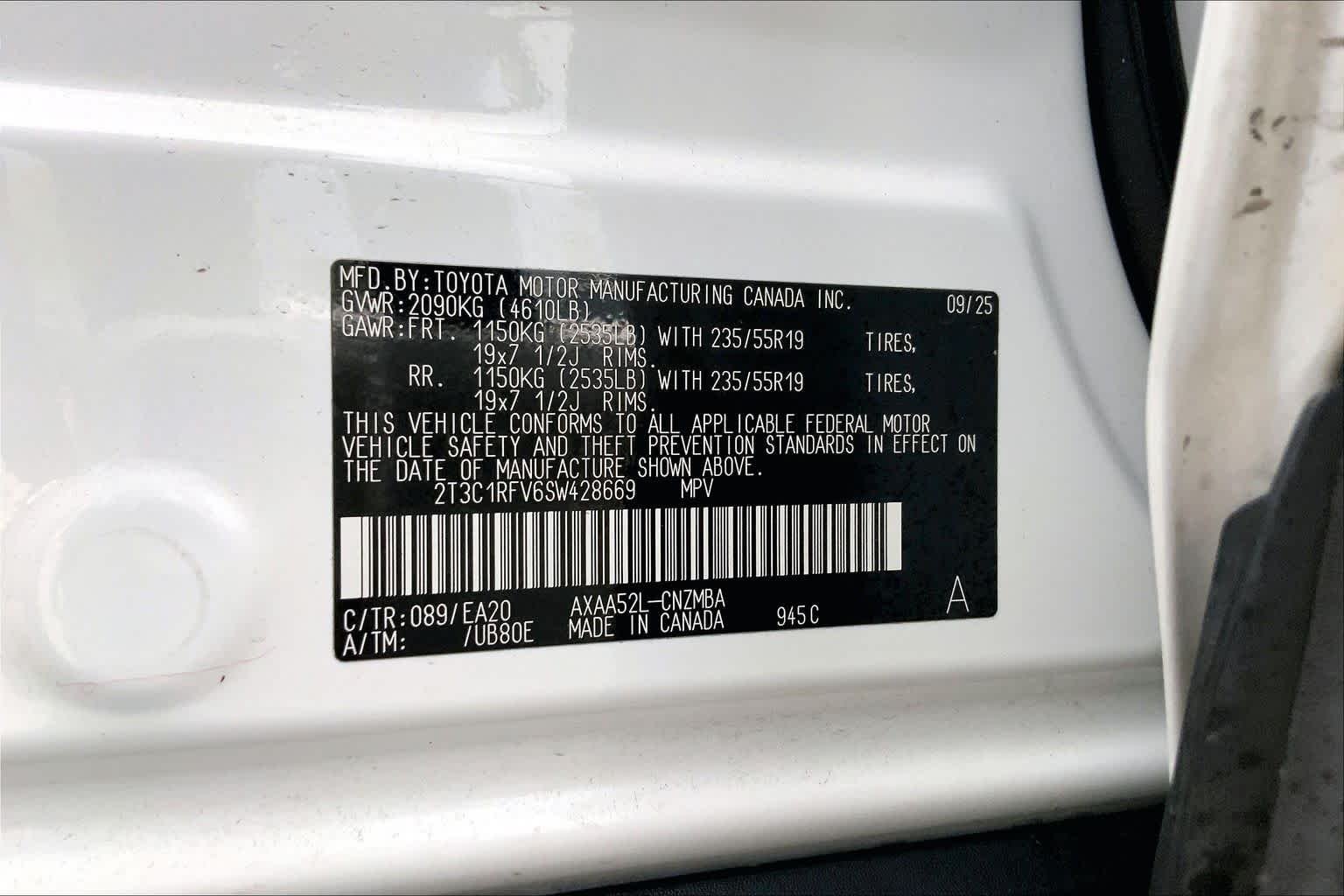 Used 2025 Wind Chill Pearl Toyota XLE Premium image 36