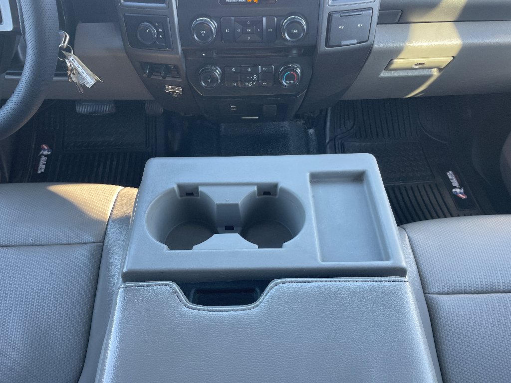 Used 2017 Oxford White Ford XL image 20