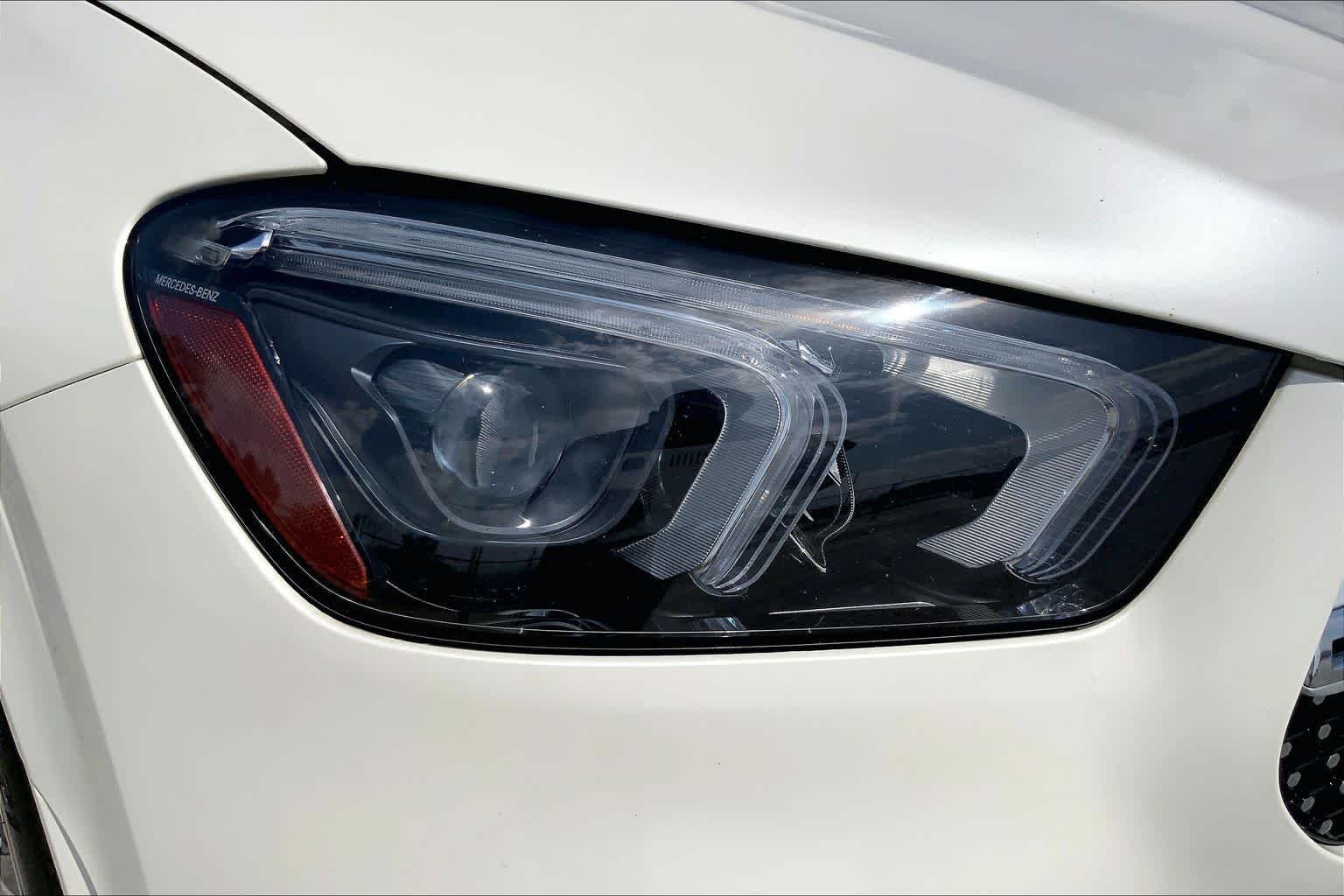 Used 2021 designo Diamond White Metallic Mercedes-Benz GLE 350 image 27