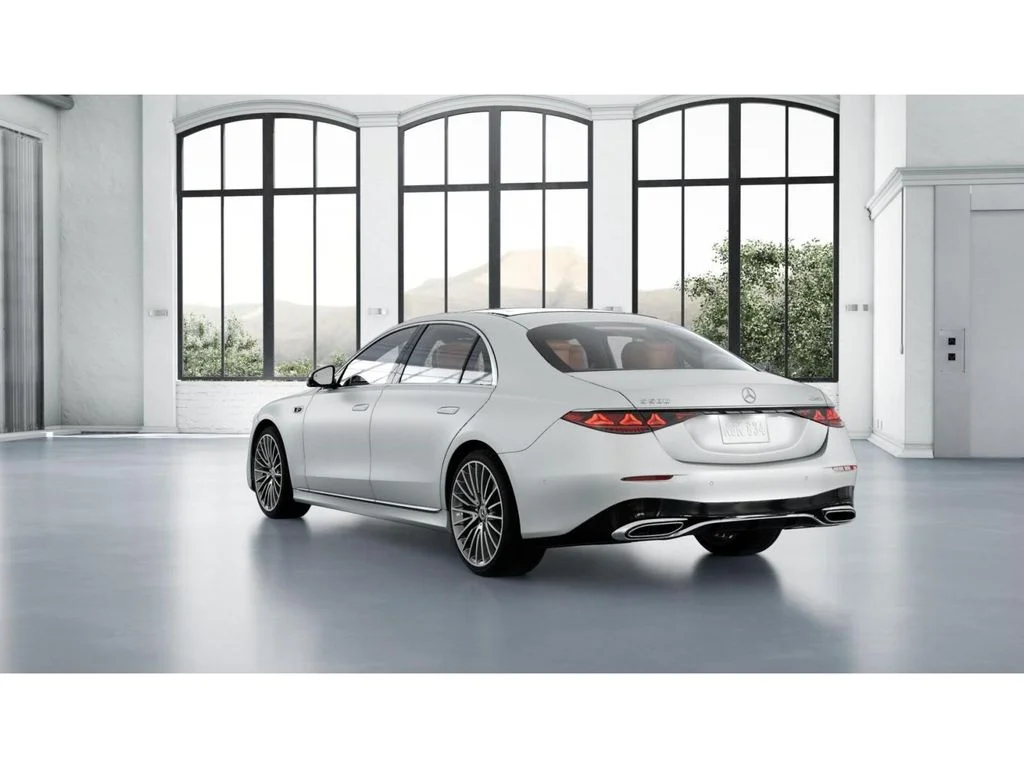 New 2027 White Mercedes-Benz S 580 image 28