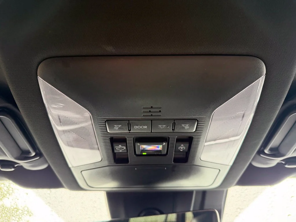 Used 2025 Wind Chill Pearl/Midnight Black Metallic Toyota XSE image 27