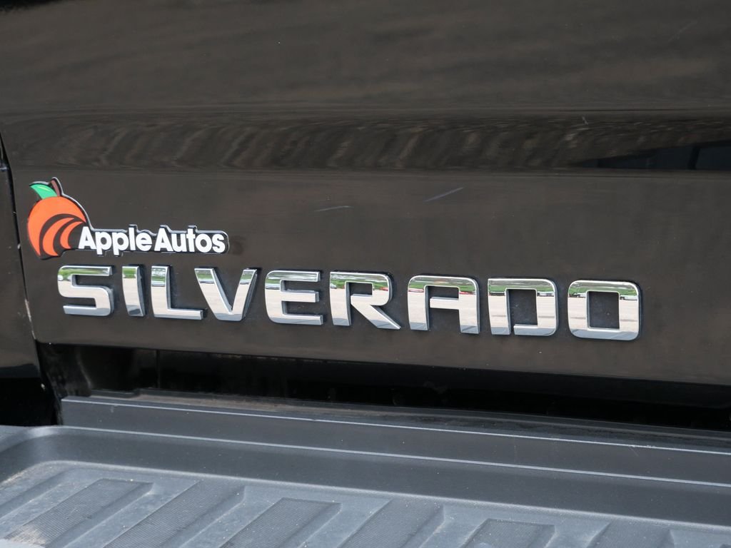 Used 2018 Black Chevrolet LTZ image 9
