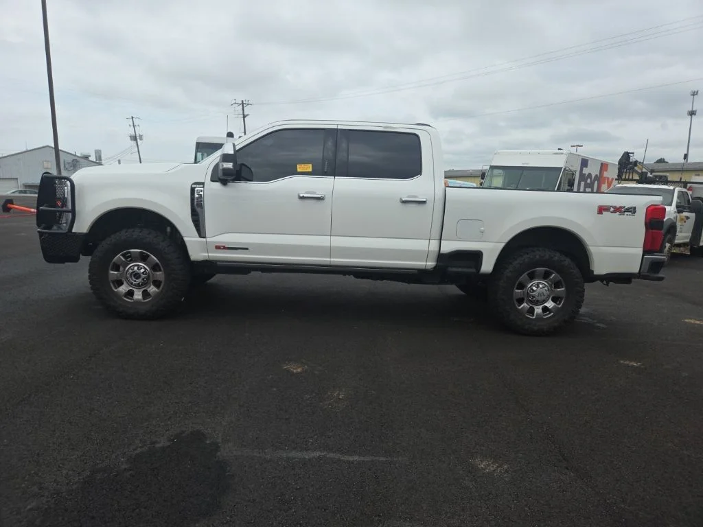 Used 2024 White Metallic Ford King Ranch image 4