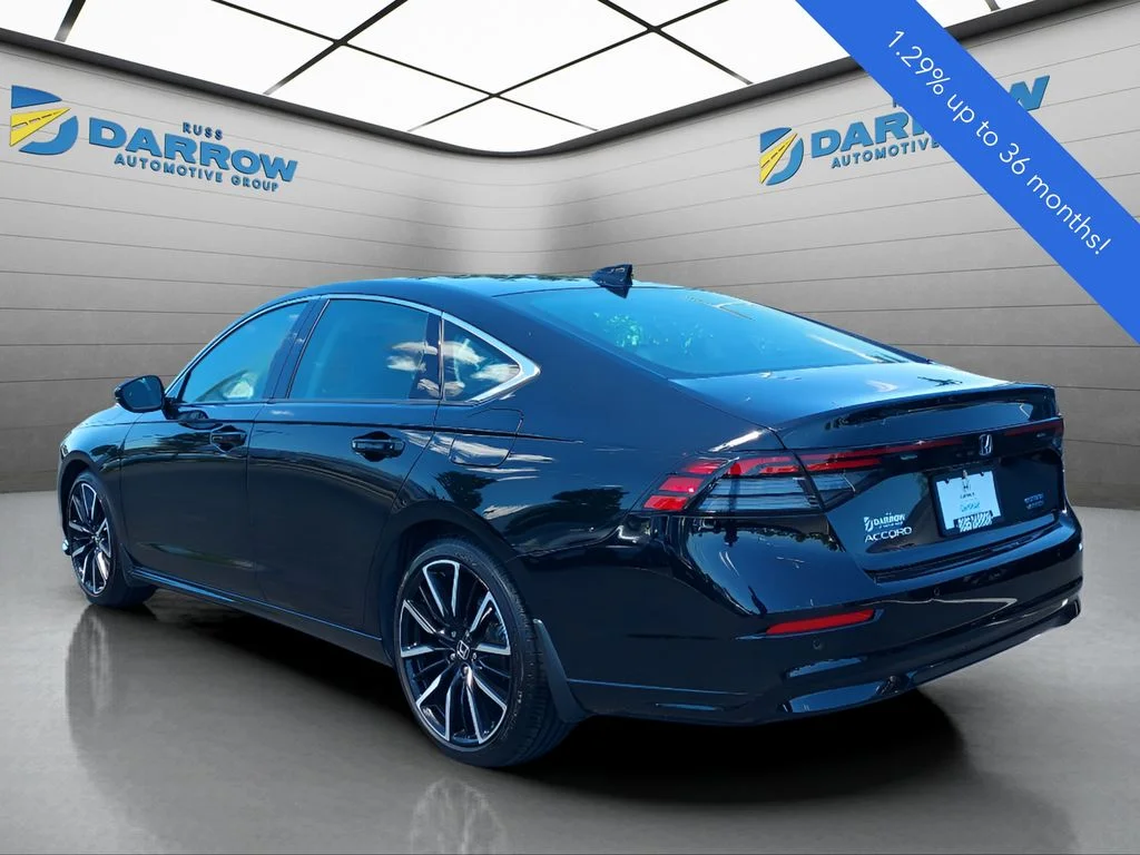 Used 2024 Black Honda Touring image 3