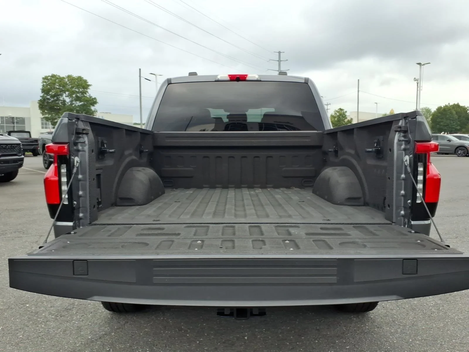Used 2023 Carbonized Gray Metallic Ford XLT image 32
