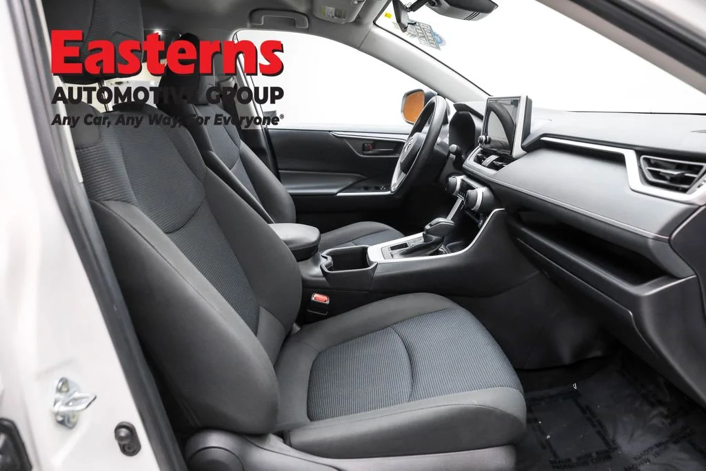 Used 2024 White Toyota LE image 22