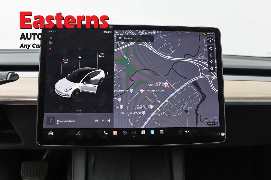Used 2023 White Tesla Base image 12