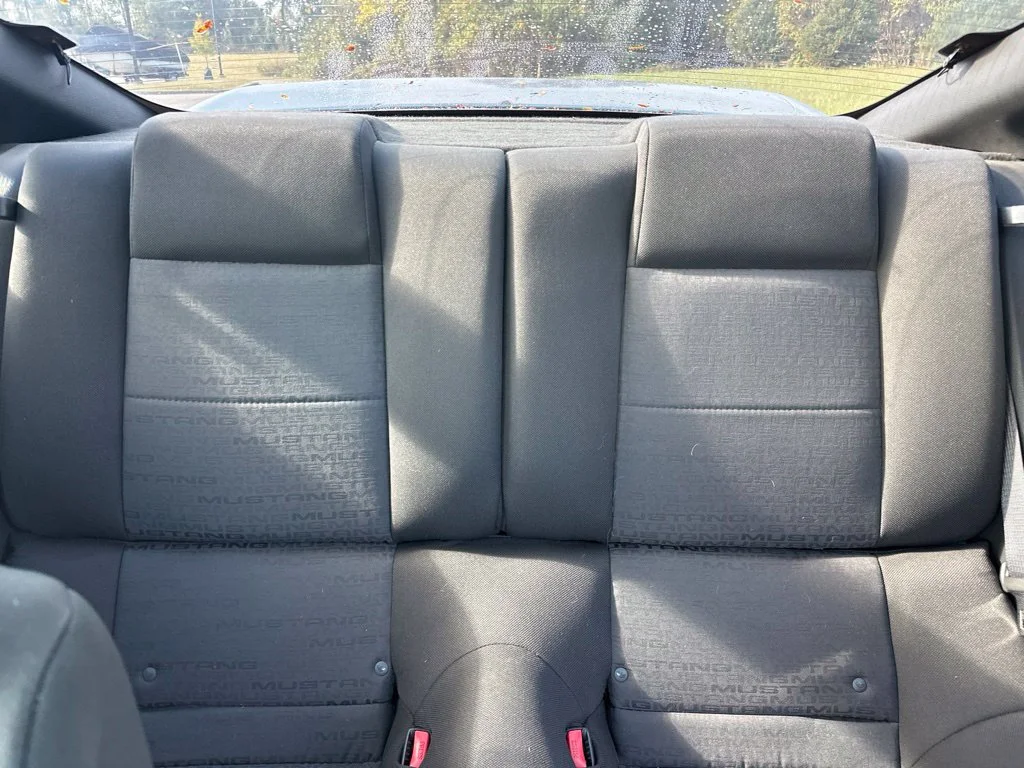 Used 2009 Gray Ford V6 image 17