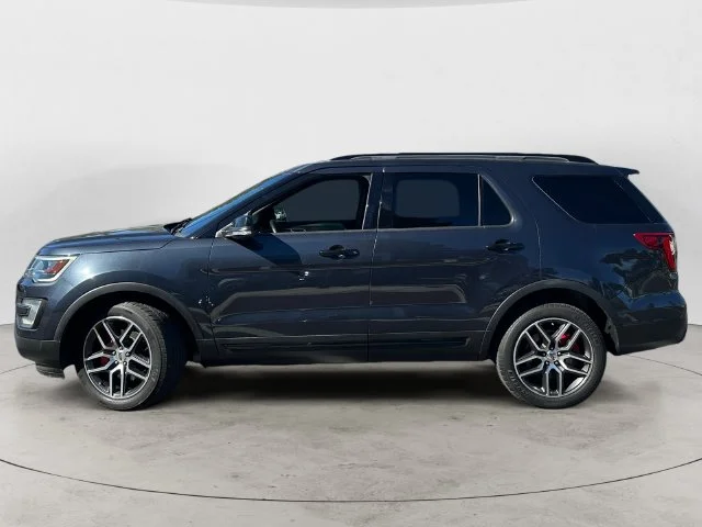 Used 2017 Gray Ford Sport image 8
