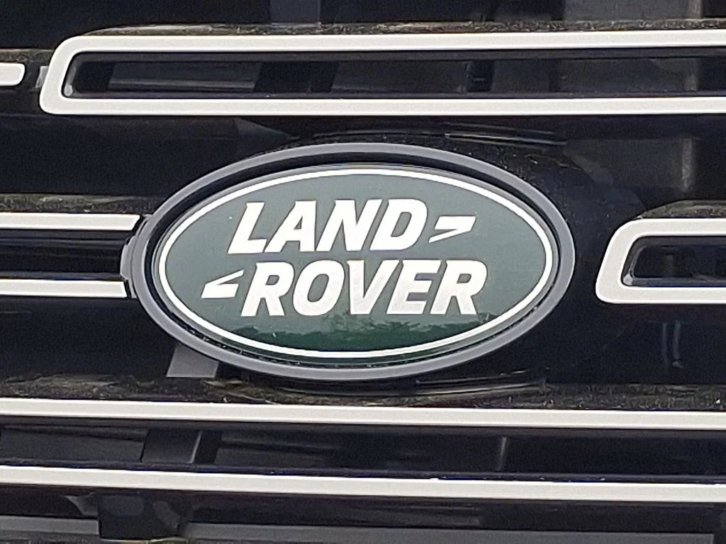 New 2026  Land Rover SE image 16