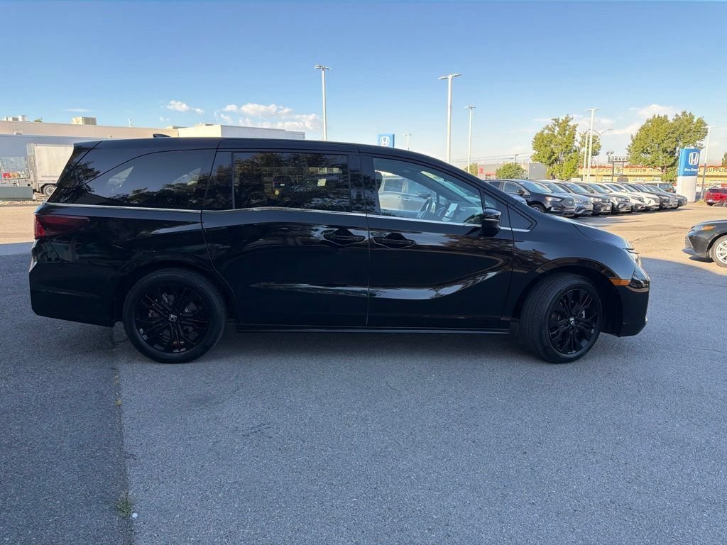 Certified Used 2025 Crystal Black Pearl Honda SPORT-L image 5