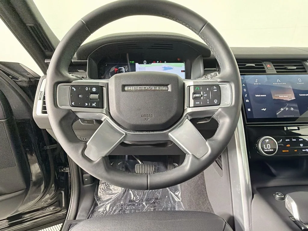 Certified Used 2025 Black Land Rover S image 11