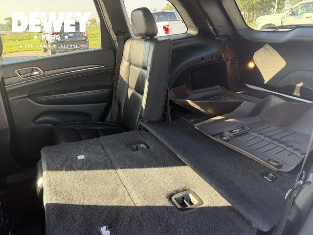 Used 2017 Bright White Clearcoat Jeep Limited image 28