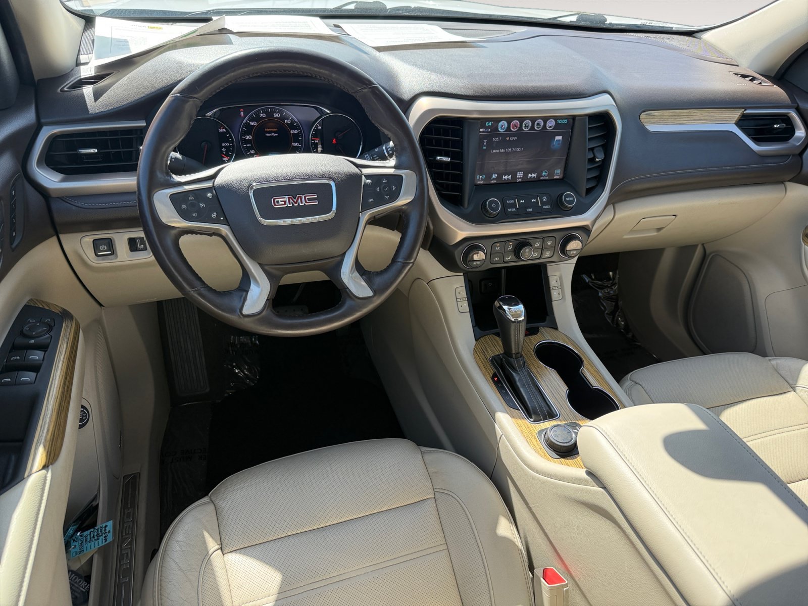 Used 2017 White Frost GMC Denali image 15