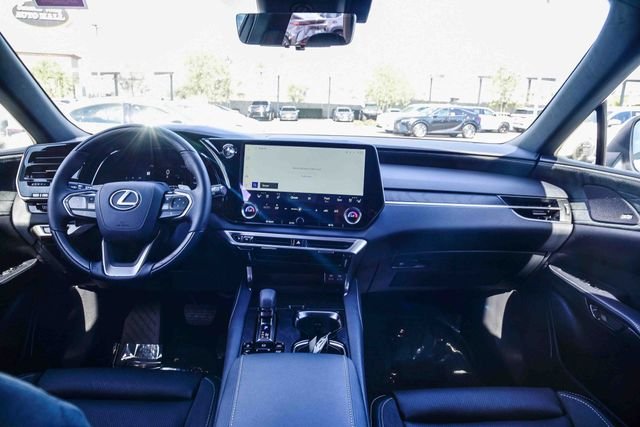 2026 Lexus RX 450h+ Luxury - Photo 16
