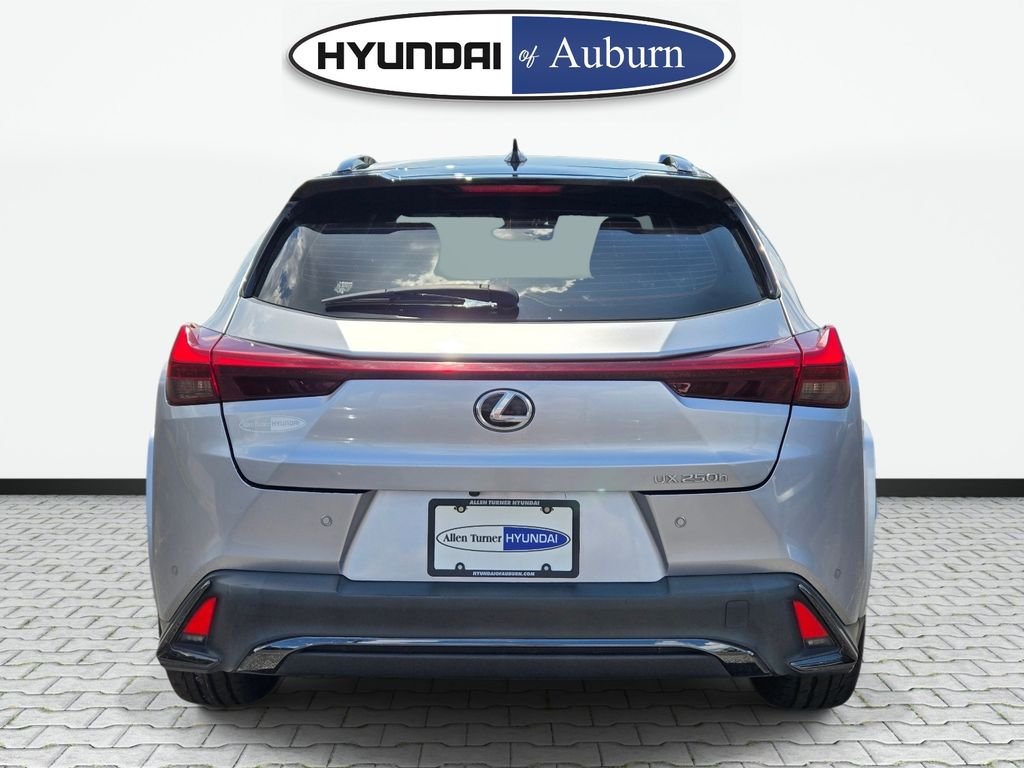 Used 2023 Silver Lexus UX 250h F SPORT Handling image 6