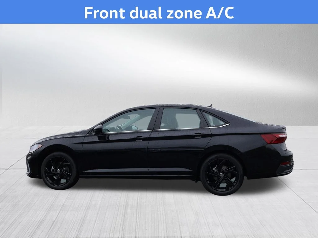 New 2026 Black Volkswagen 1.5T SE image 5
