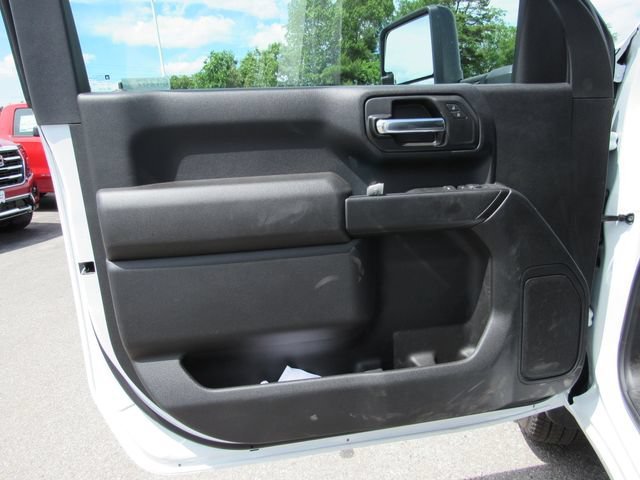 New 2026 Summit White GMC Pro image 12