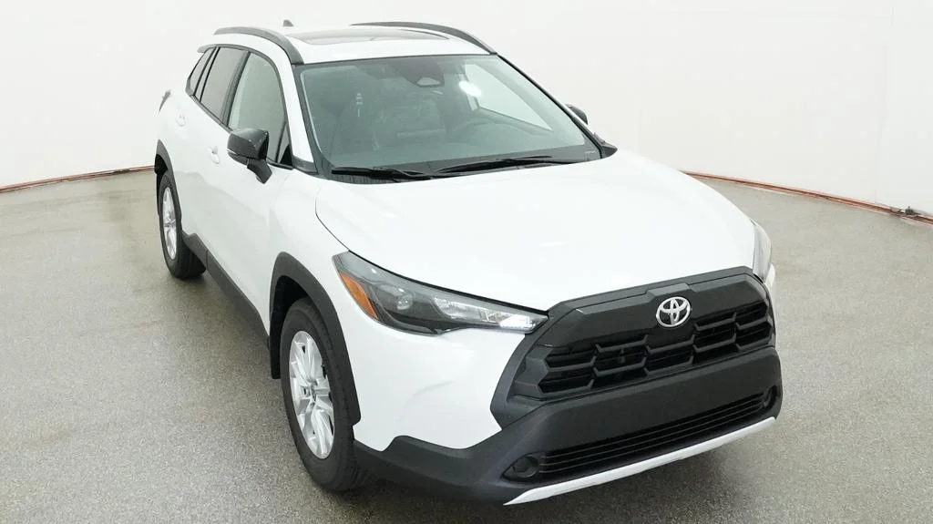 New 2026 Wind Chill Pearl Toyota LE image 8