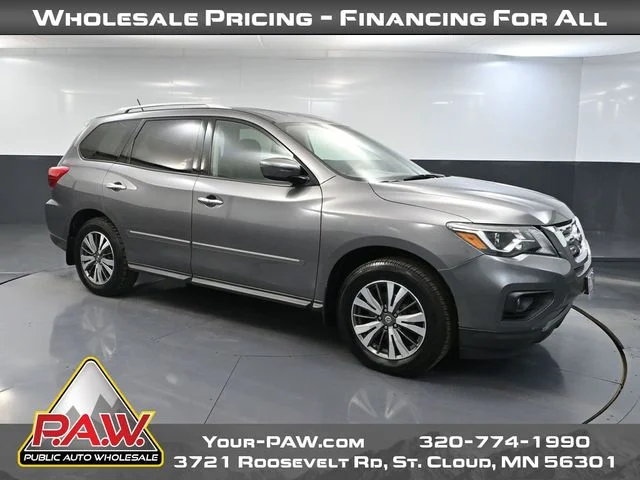 2017 Nissan Pathfinder S 4WD's photo