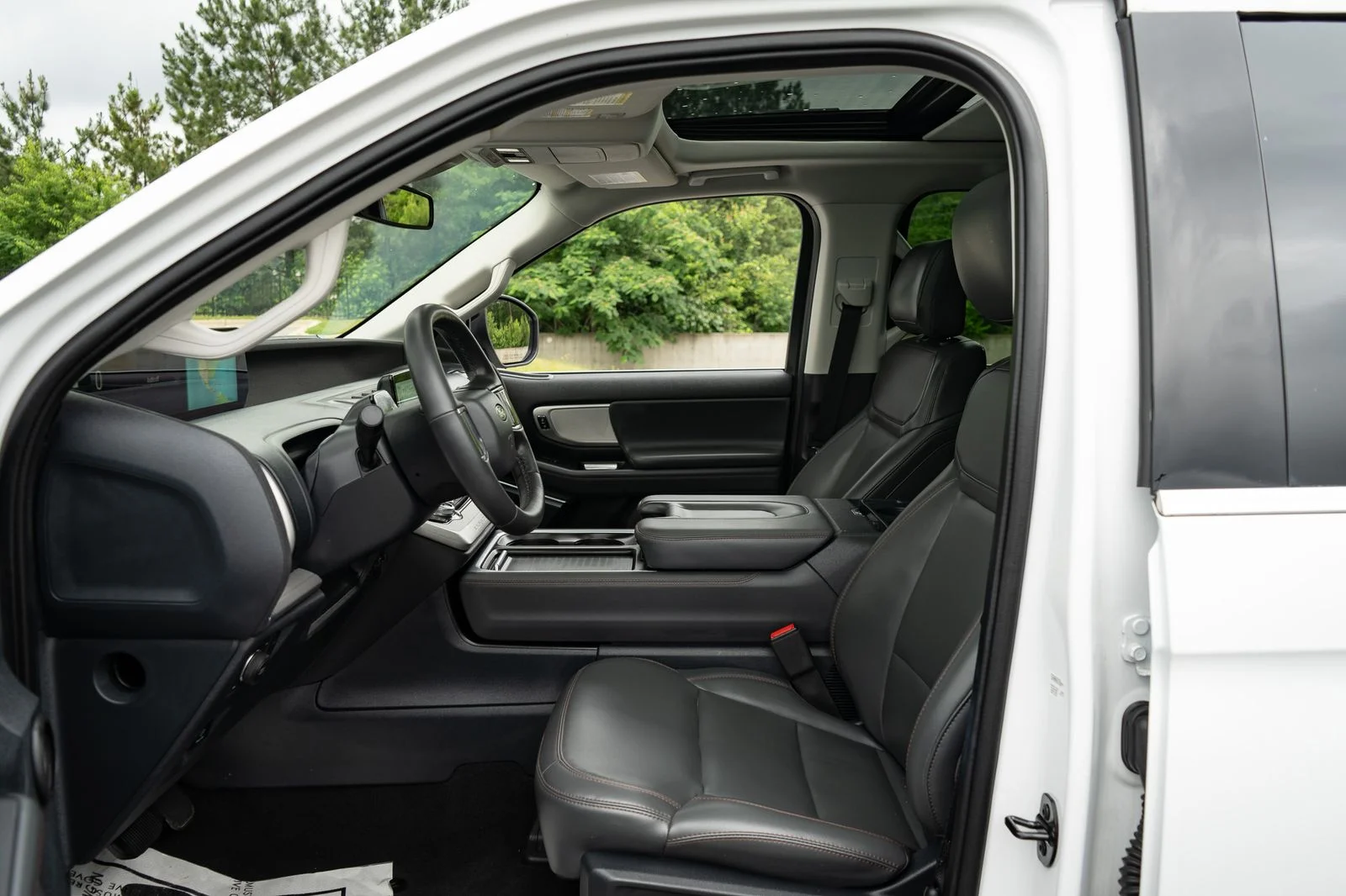 Used 2025 White Ford Active image 14