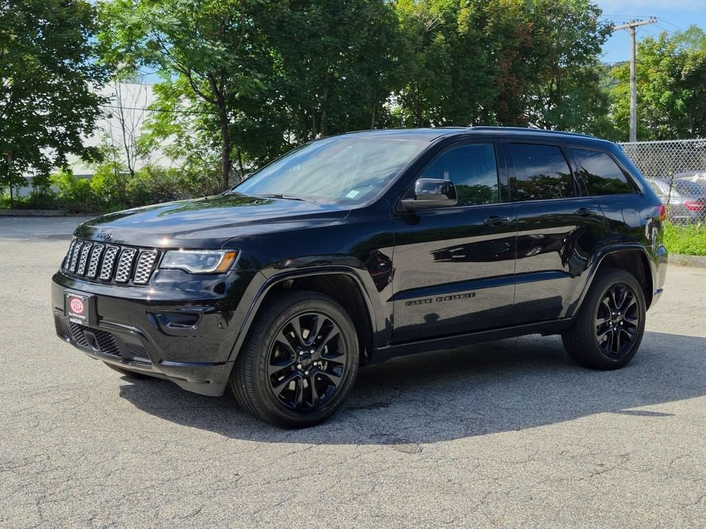 Used 2021 Black Jeep Laredo X image 10
