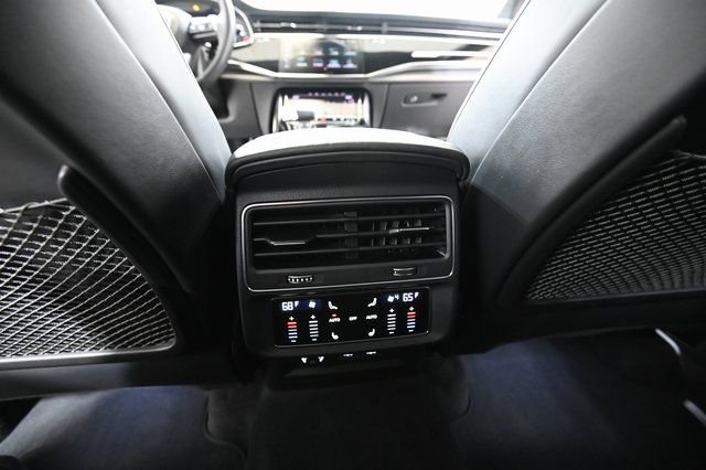 Used 2020 White Audi 4.0T image 29