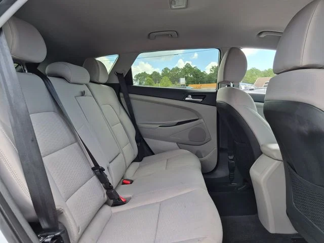 Used 2021 White Hyundai Value image 23