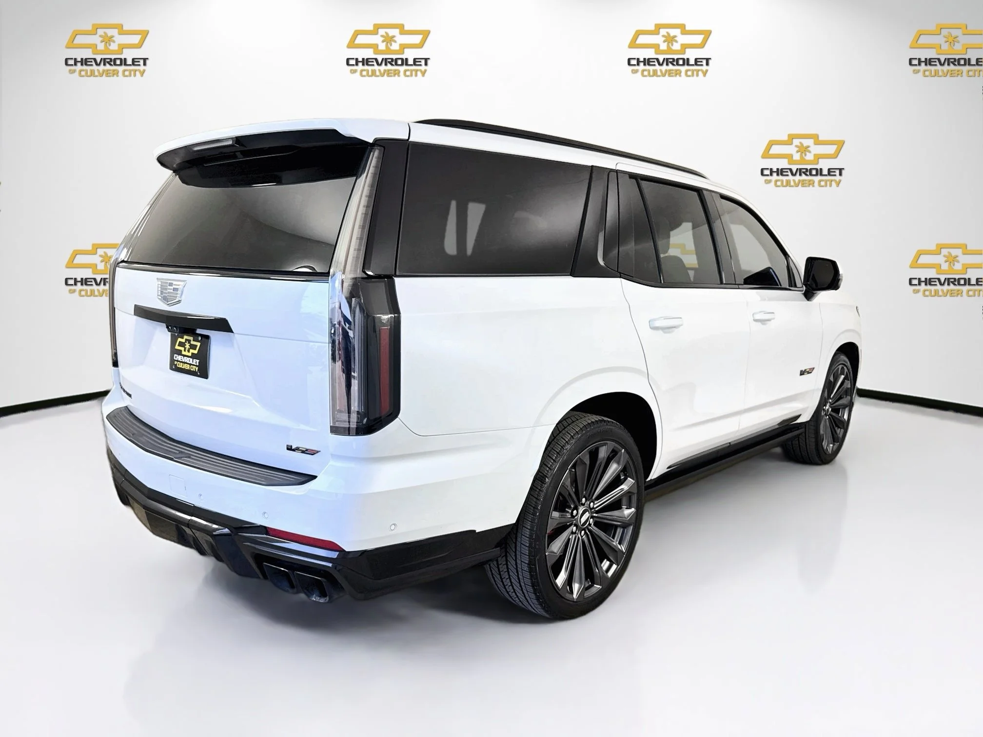 Used 2026 Vibrant White Tricoat Cadillac V-Series image 8