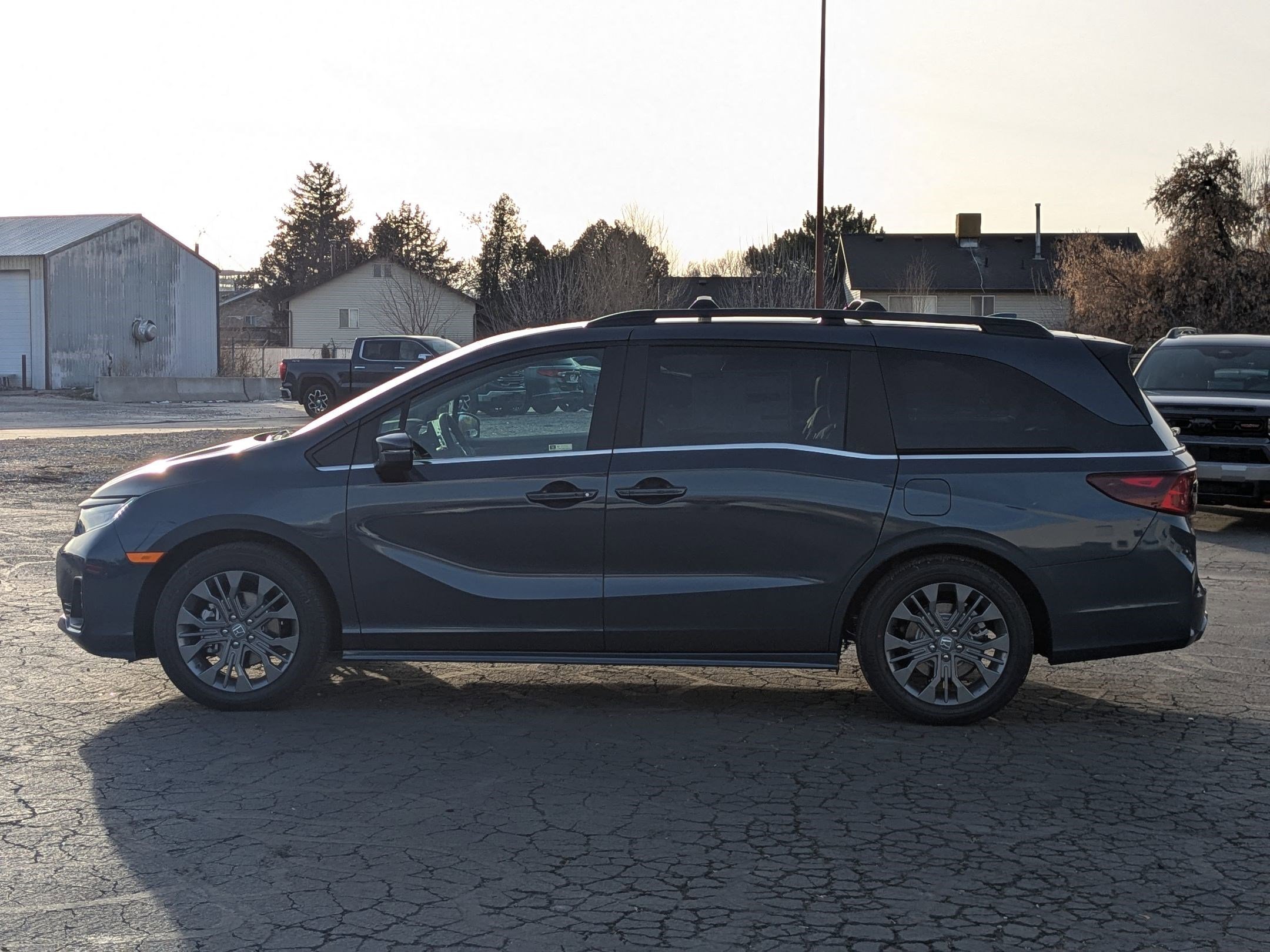 2026 Honda Odyssey Touring - Photo 7