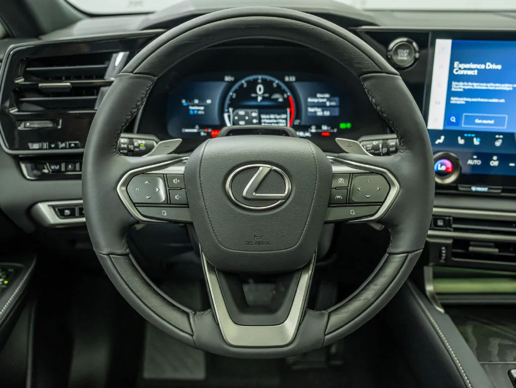 New 2026 Iridium Lexus PREMIUM PLUS image 38