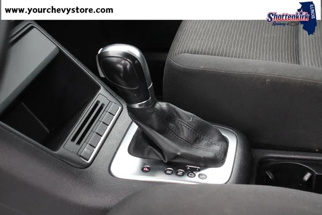 Used 2012 Gray Volkswagen SE image 23