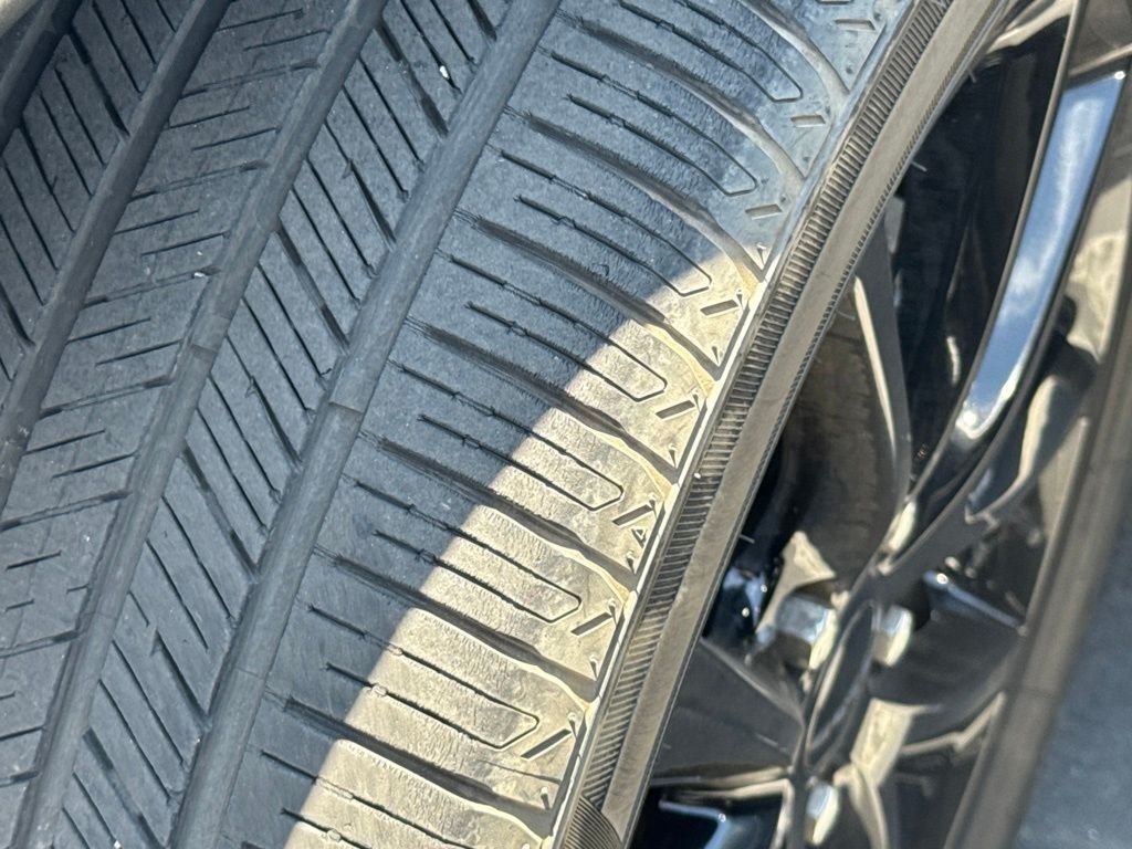 Used 2017  Dodge GT image 4