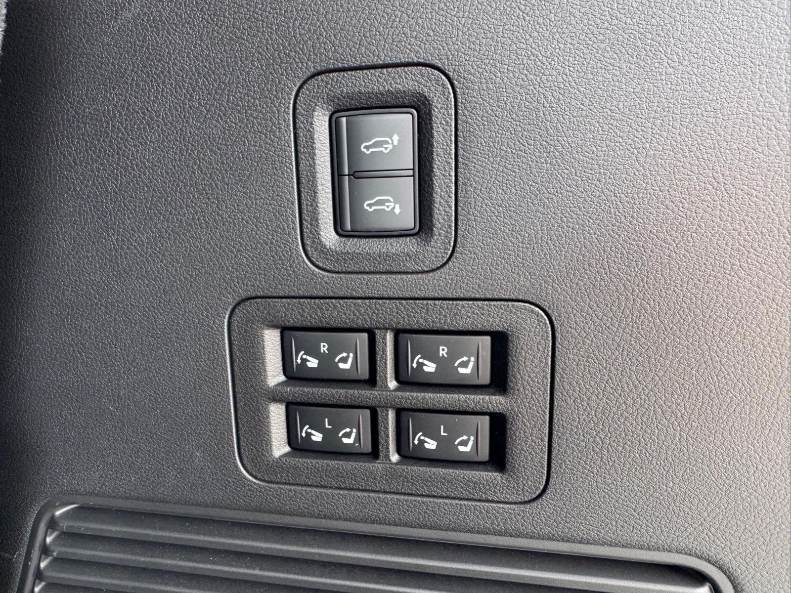 Certified Used 2025 Dynamic Metal INFINITI SENSORY image 12