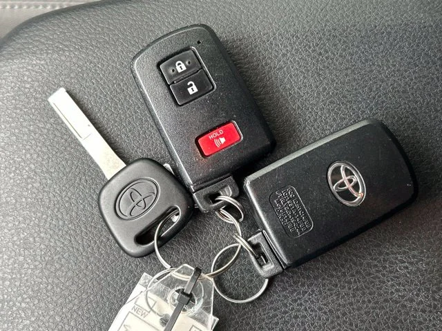 Used 2023 Silver Toyota SR5 image 56