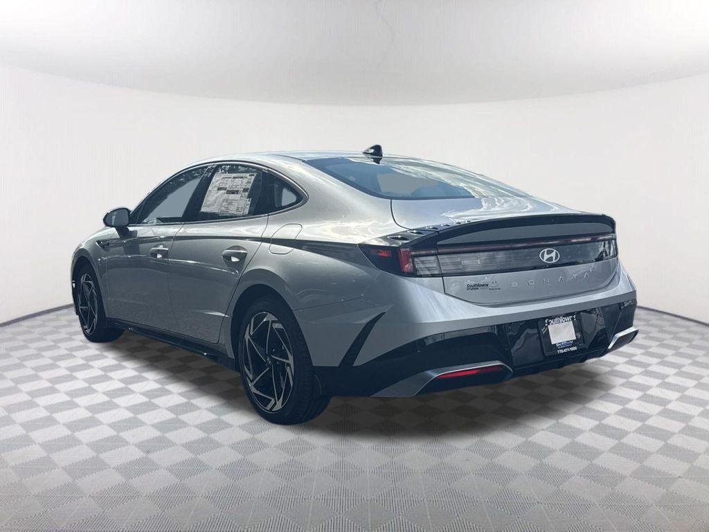 New 2026 Silver Hyundai SEL Sport image 7
