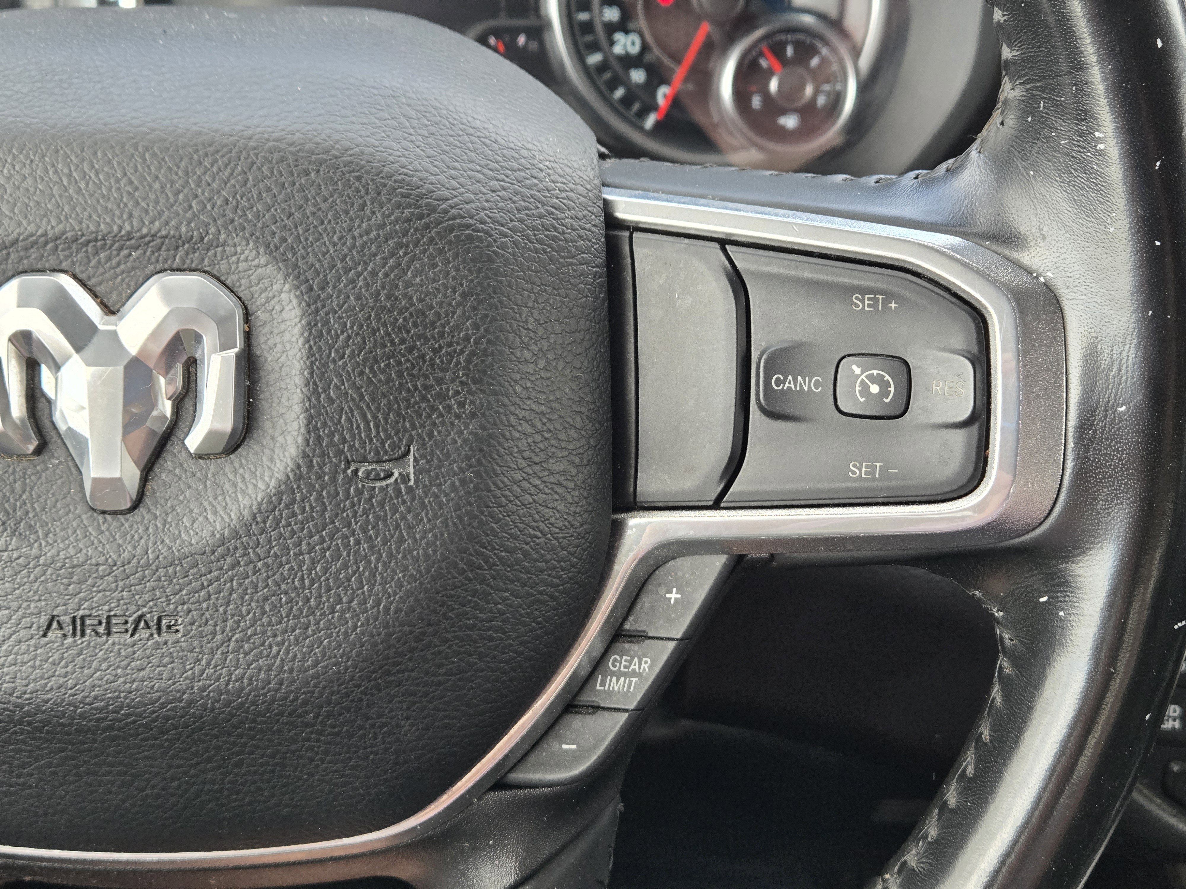 2022 RAM Ram 1500 Pickup Laramie - Photo 23