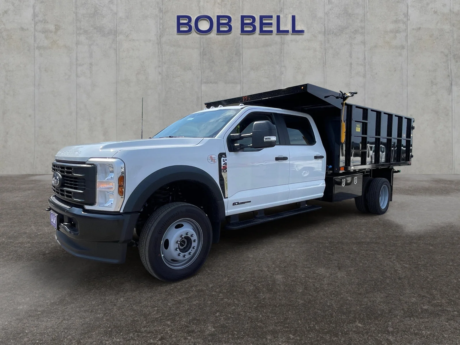 New 2026 Oxford White Ford F-450® XL image 1