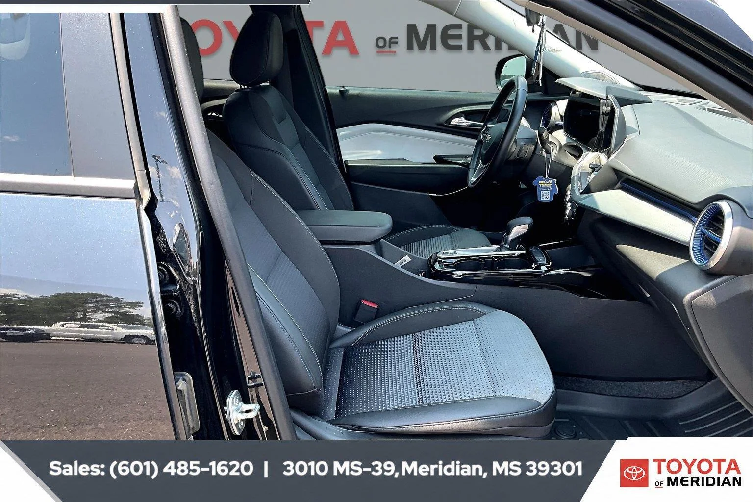 Used 2024 Mosaic Black Metallic Chevrolet LT image 6
