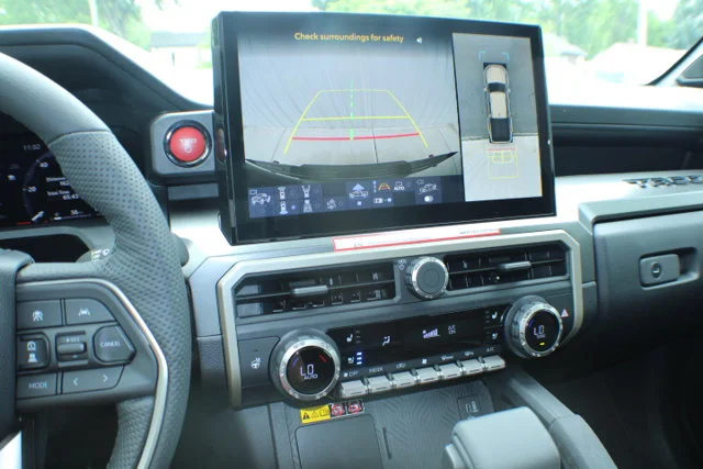 Used 2025  Toyota  image 13