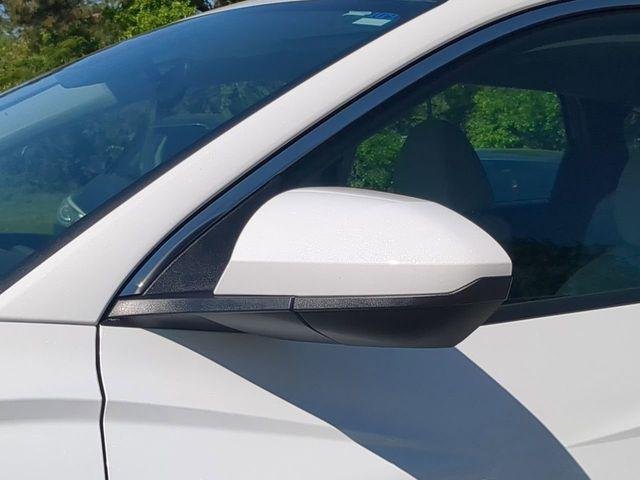 2025 Hyundai Tucson SE - Photo 12