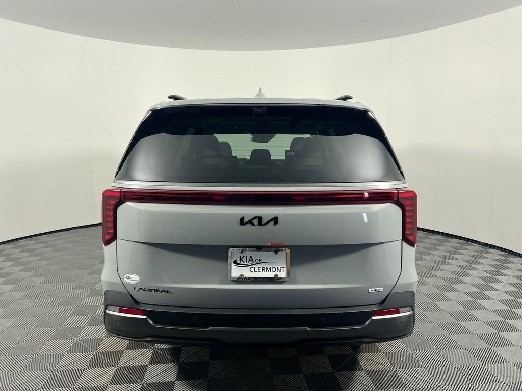 New 2026 Ceramic Silver Kia SX image 4