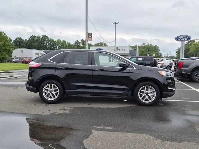 Used 2024 Black Ford SEL image 14