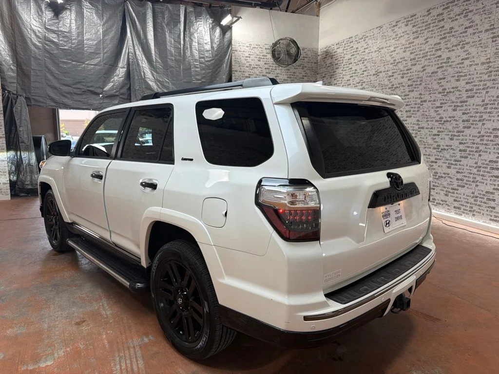 Used 2021 Blizzard Pearl Toyota Nightshade image 5