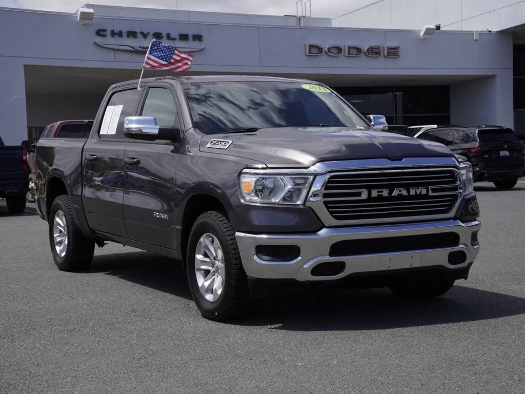 2023 RAM 1500 Laramie 4x4 Crew Cab 5'7's photo