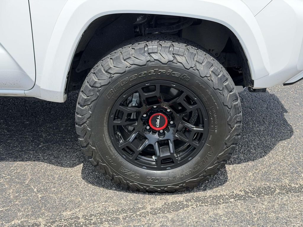 Used 2023 White Toyota SR5 image 25
